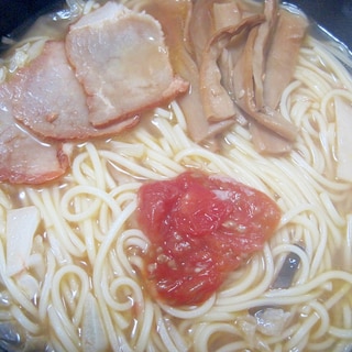 トマトのヘルシー塩ラーメン